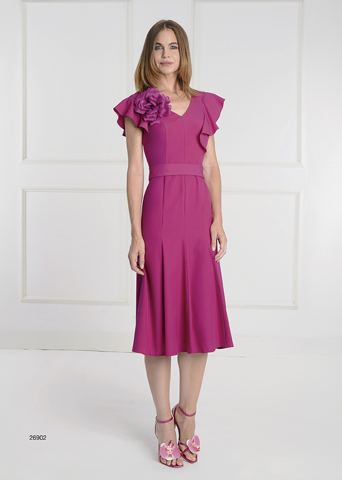 26902-VEST.CORTO M/VOLANTES ASIMÉTRICO CON FALDA CON CORTES Y FLOR