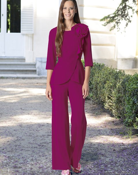 263385 - CONJ. CUERPO CON ADORNO FLOR DE GASA TORNASOL CON CAIDA Y PANTALÓN