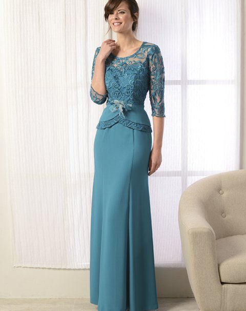 9307-VESTIDO LARGO CUERPO TUL BORDADO Y DOBLE PEPLUM